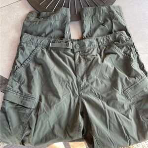 REI Relaxed Roll-Up Green Cargo Hiking Pants With Snaps